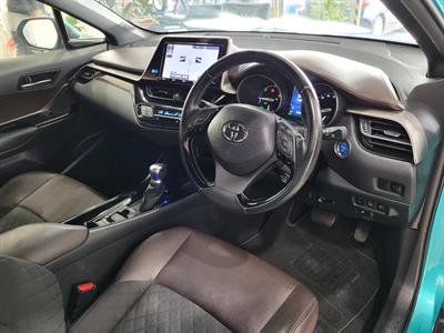 2017 Toyota C-HR - Thumbnail