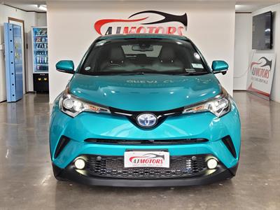 2017 Toyota C-HR - Thumbnail