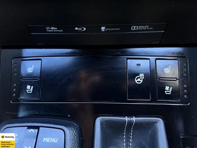 2013 Lexus IS 300h - Thumbnail