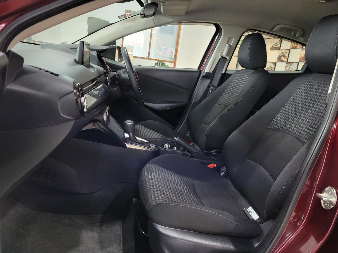 2017 Mazda Demio