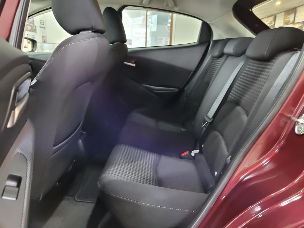2017 Mazda Demio