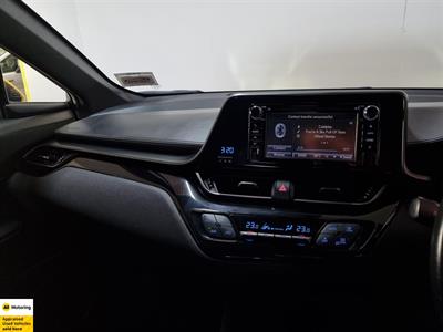 2019 Toyota C-HR - Thumbnail