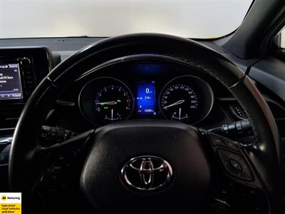 2019 Toyota C-HR - Thumbnail