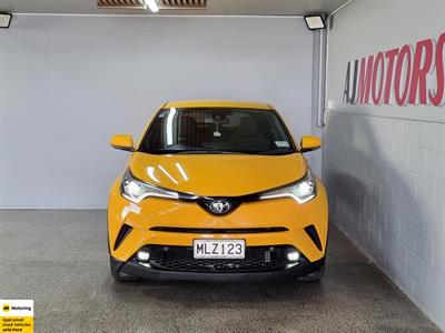 2019 Toyota C-HR - Thumbnail