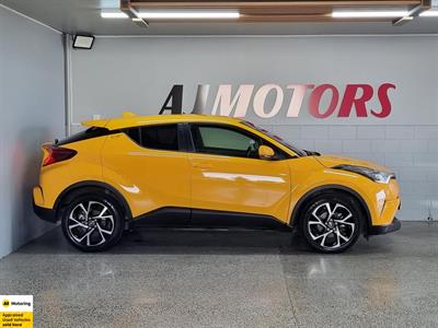 2019 Toyota C-HR - Thumbnail