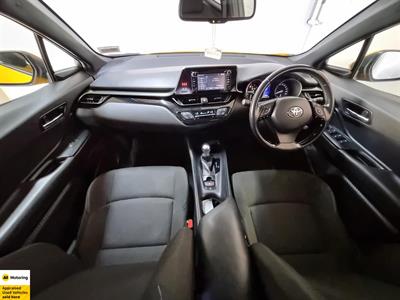 2019 Toyota C-HR - Thumbnail