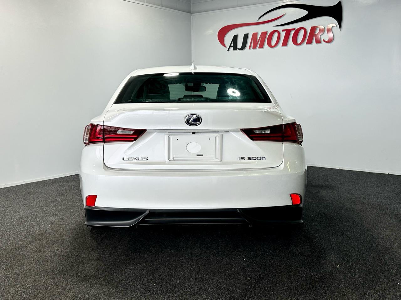 2014 Lexus IS300h