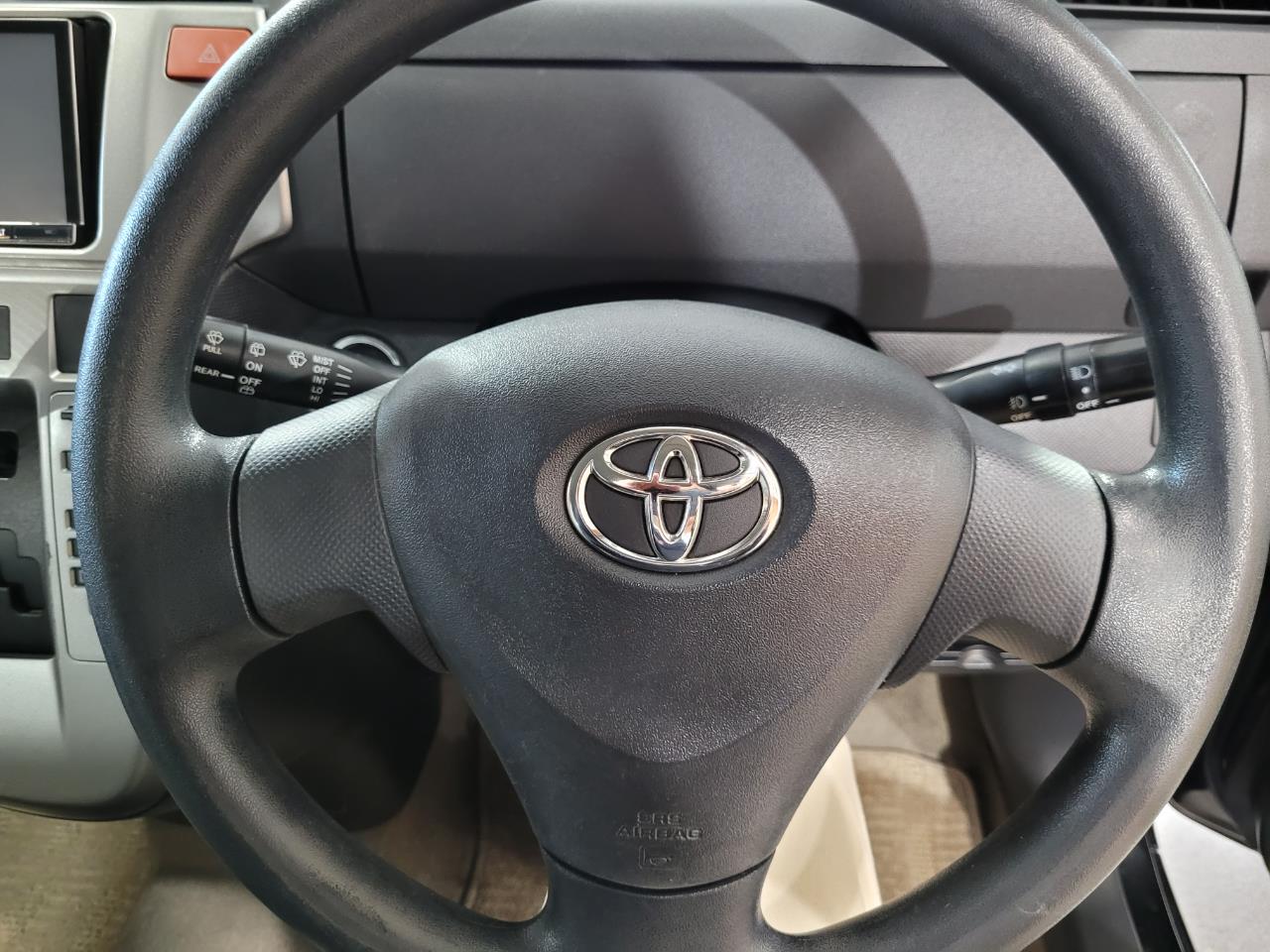 2005 Toyota Ractis