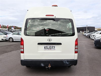 2017 Toyota Hiace - Thumbnail