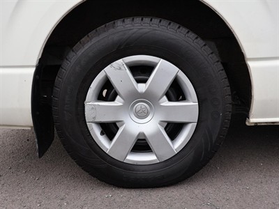 2017 Toyota Hiace - Thumbnail