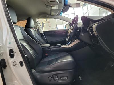2015 Lexus NX 300h - Thumbnail