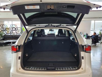 2015 Lexus NX 300h - Thumbnail