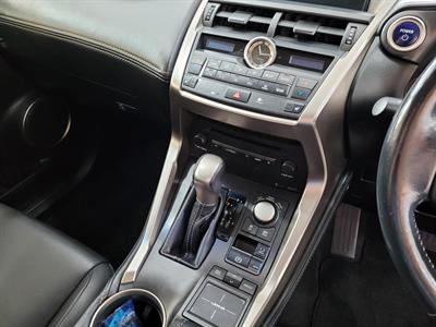 2015 Lexus NX 300h - Thumbnail