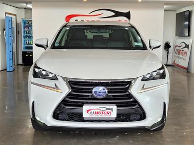 2015 Lexus NX 300h - Thumbnail
