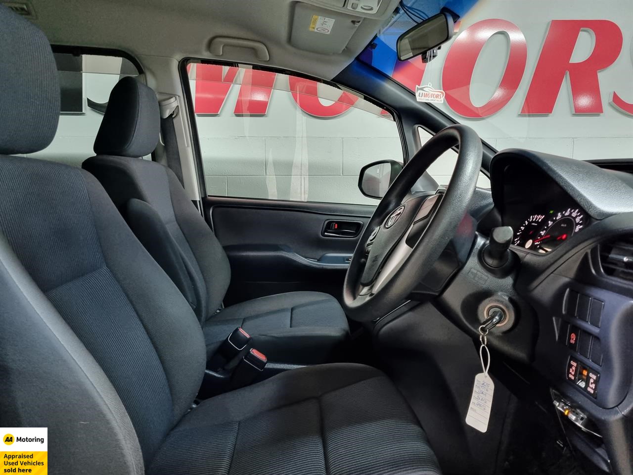 2015 Toyota Noah