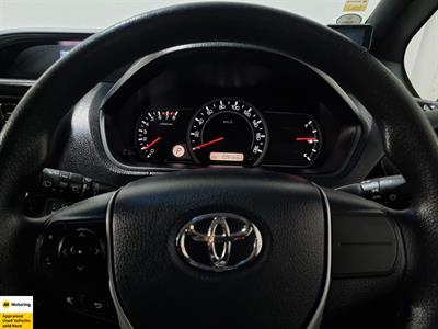 2015 Toyota Noah - Thumbnail