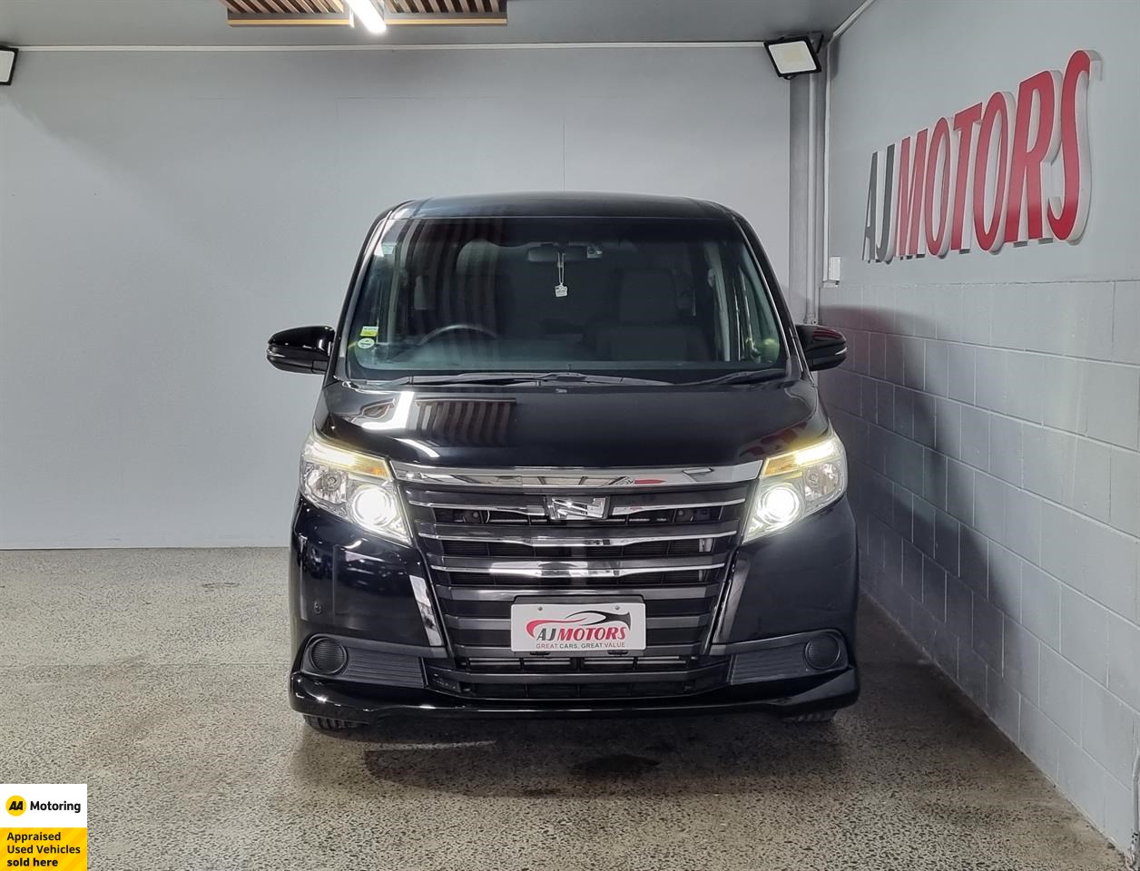 2015 Toyota Noah