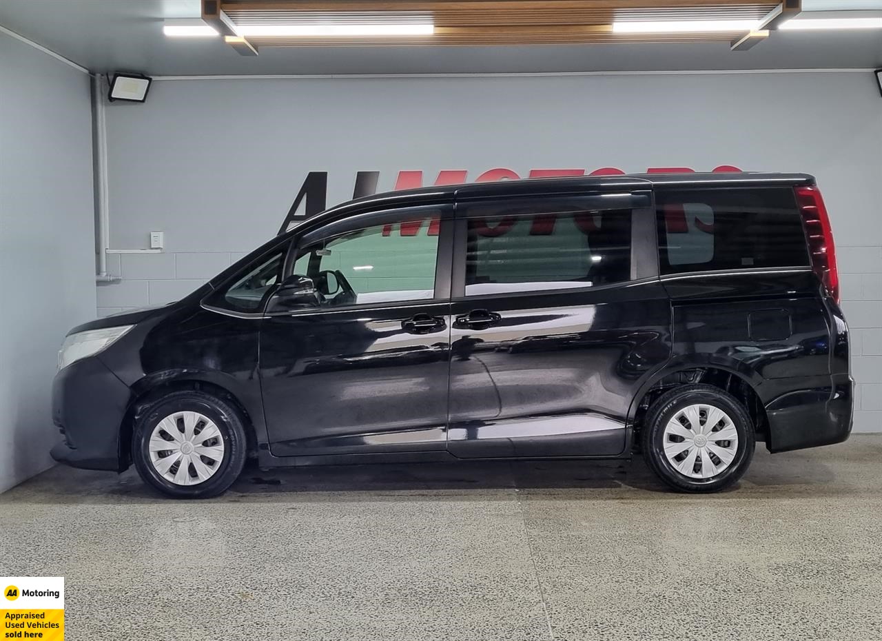 2015 Toyota Noah