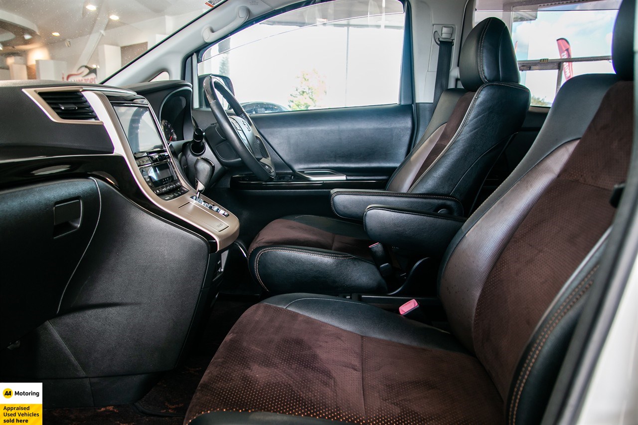 2015 Toyota Alphard