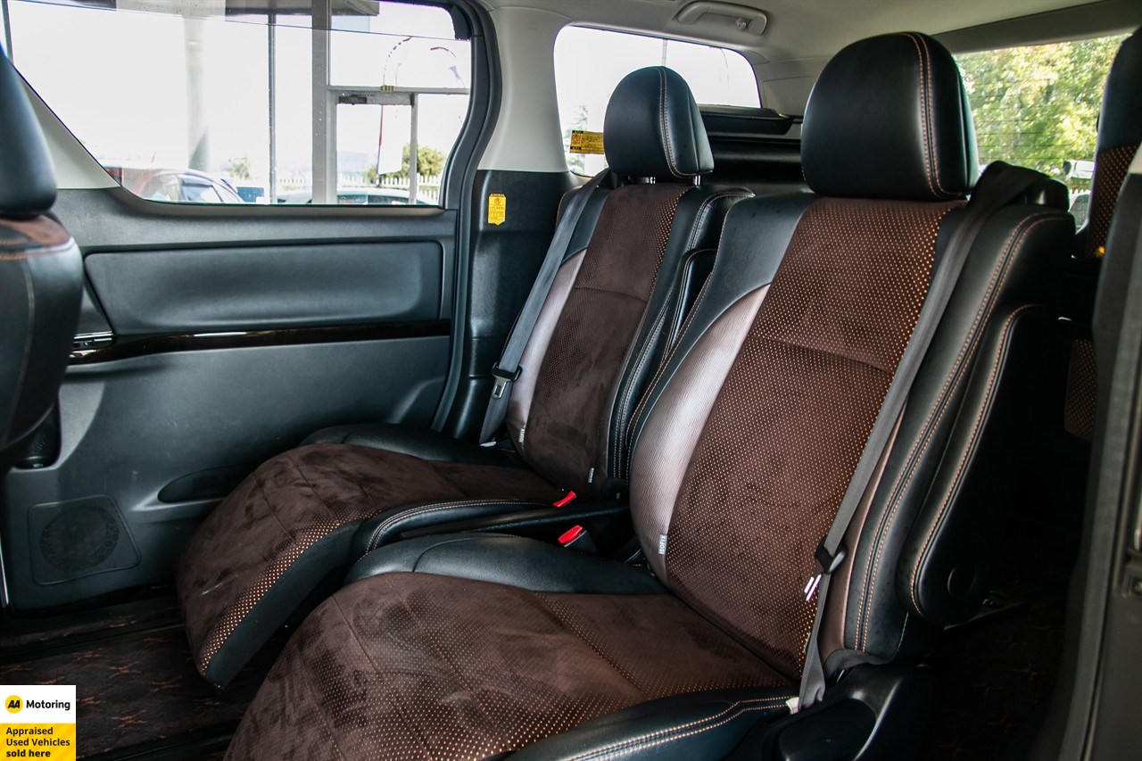 2015 Toyota Alphard