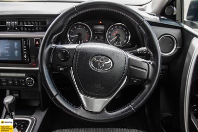2014 Toyota Auris - Thumbnail