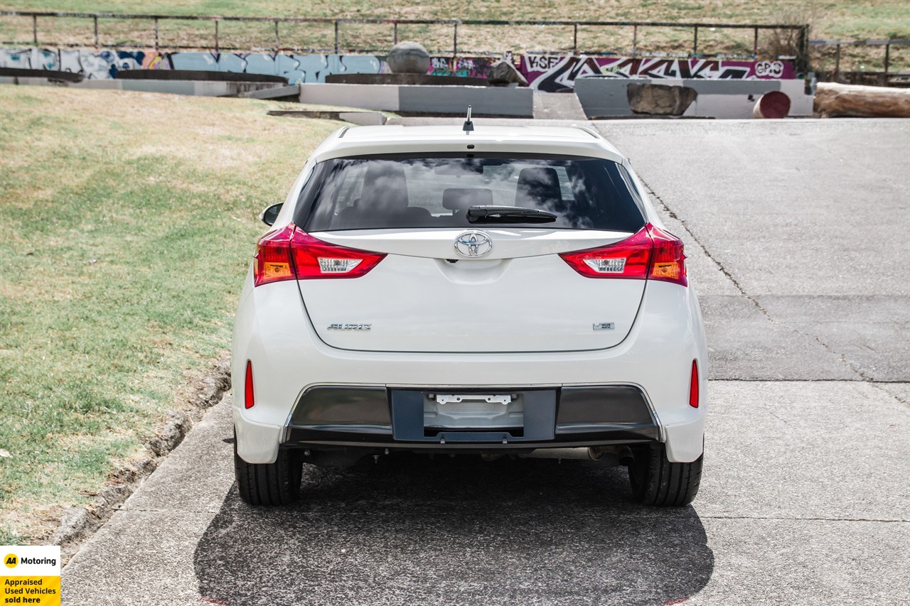 2014 Toyota Auris
