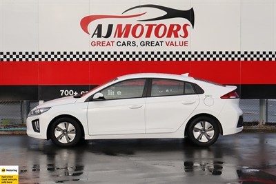2022 Hyundai IONIQ - Thumbnail