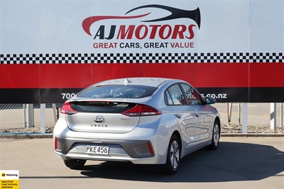 2022 Hyundai IONIQ - Thumbnail