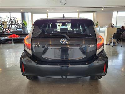 2018 Toyota Aqua - Thumbnail