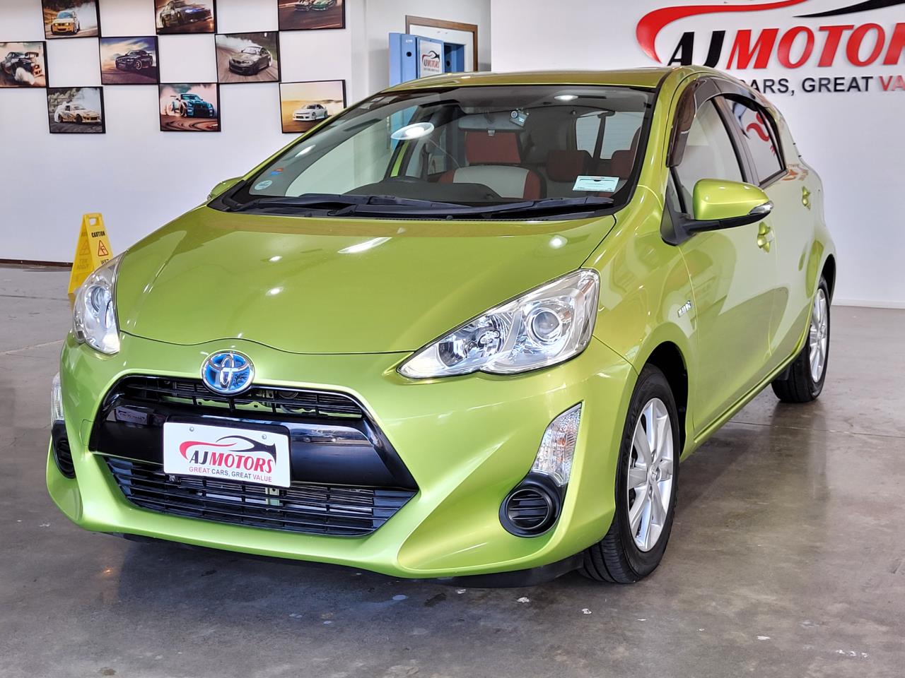 2015 Toyota Aqua