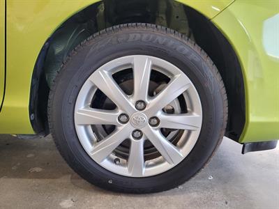 2015 Toyota Aqua - Thumbnail