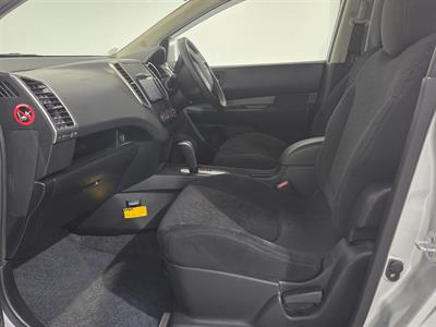 2016 Nissan Wingroad - Thumbnail