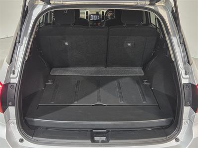 2016 Nissan Wingroad - Thumbnail