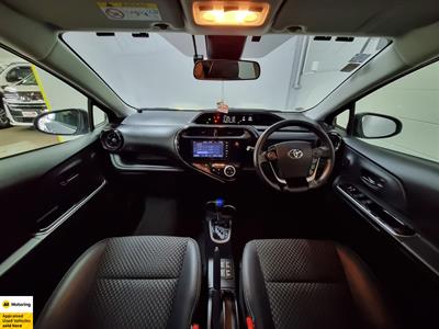 2018 Toyota Aqua - Thumbnail