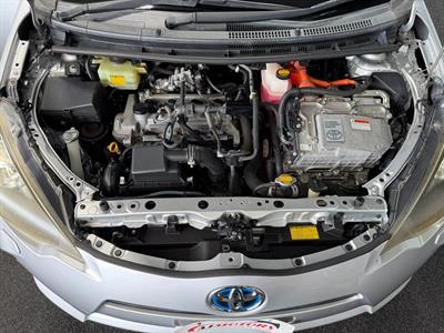 2012 Toyota Aqua - Thumbnail