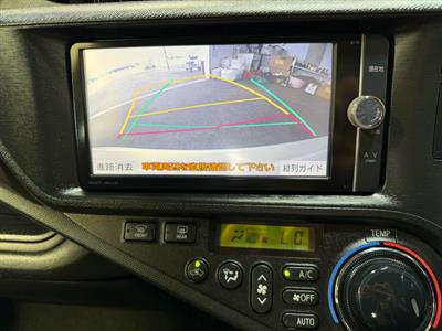 2012 Toyota Aqua - Thumbnail