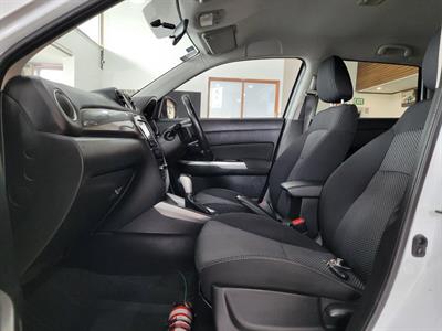 2020 Suzuki Vitara - Thumbnail