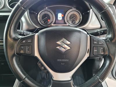 2020 Suzuki Vitara - Thumbnail