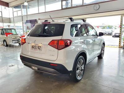 2020 Suzuki Vitara - Thumbnail