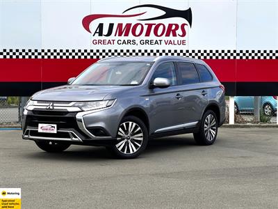 2021 Mitsubishi Outlander - Thumbnail