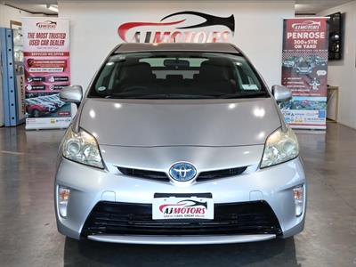 2013 Toyota Prius - Thumbnail