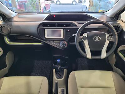 2012 Toyota Aqua - Thumbnail