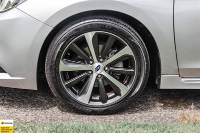 2015 Subaru Legacy - Thumbnail