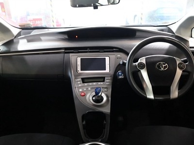 2012 Toyota Prius - Thumbnail
