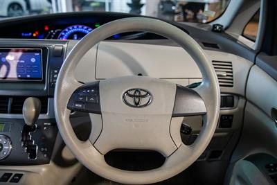 2009 Toyota Estima - Thumbnail