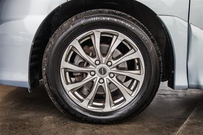 2009 Toyota Estima - Thumbnail