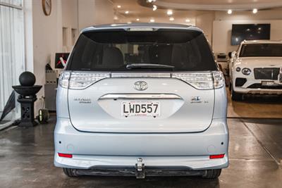 2009 Toyota Estima - Thumbnail