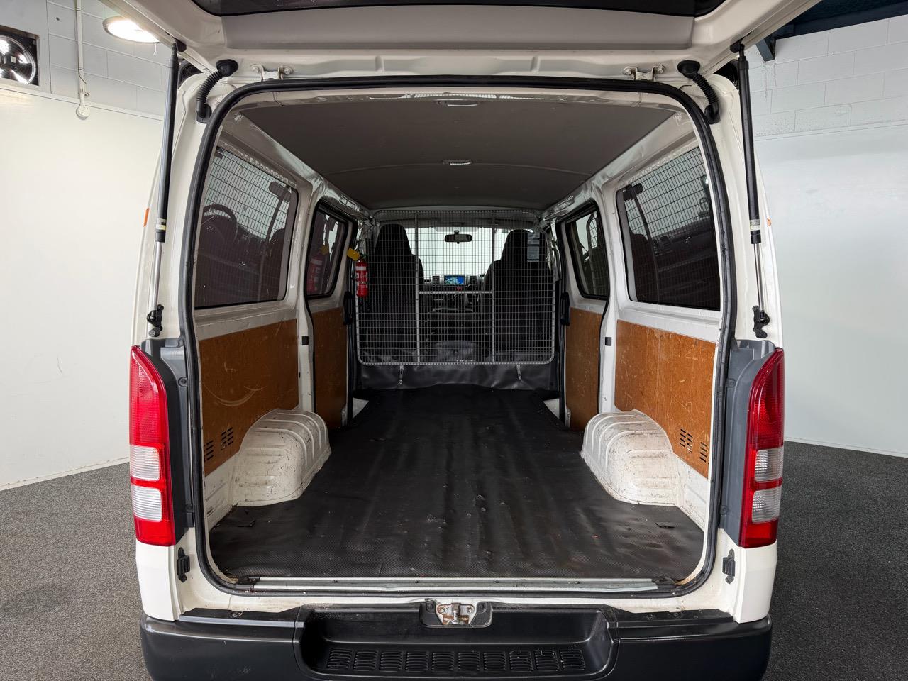 2015 Toyota Hiace