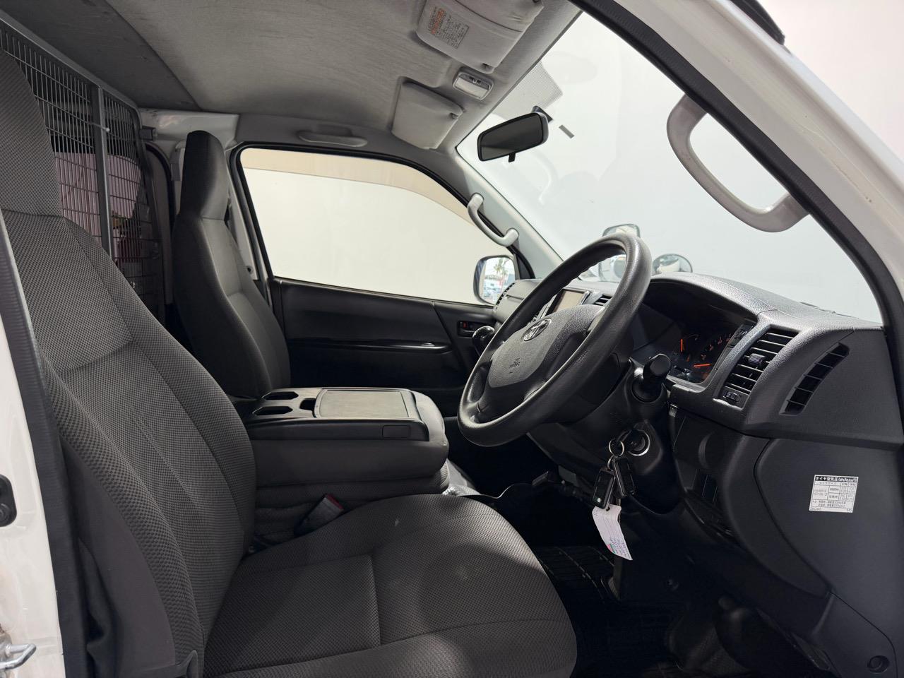 2015 Toyota Hiace