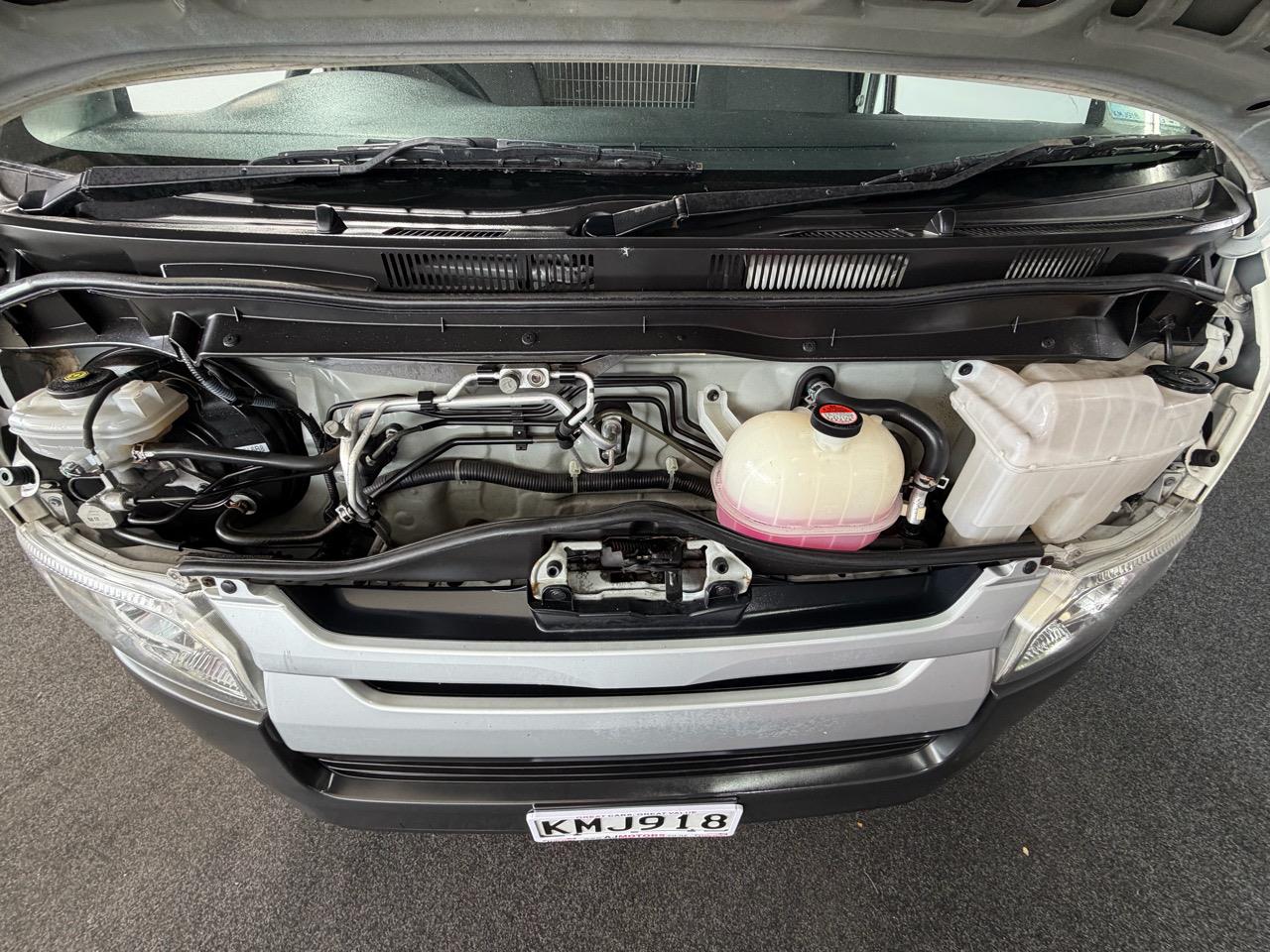 2015 Toyota Hiace